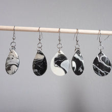 Load image into Gallery viewer, Black & White Marble Earrings