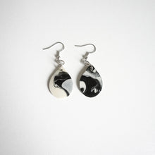 Load image into Gallery viewer, Black & White Marble Earrings