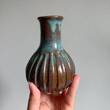 Load image into Gallery viewer, Globe Bud Vase
